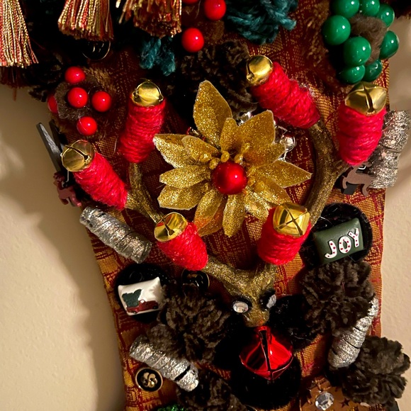 KEEPSAKE Luxury Christmas Stockings - Picture 3 of 10